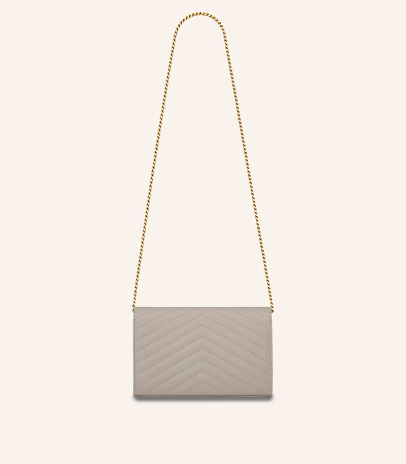 Tas YSL Saint Laurent Envelope Chain Wallet In Grain De Poudre Embossed Leather